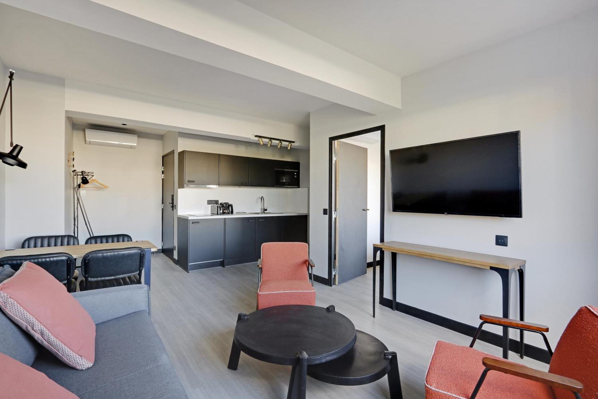 Pick A Flat'S Apartments In In Parc Des Buttes Chaumonts - Rue Edouard Pailleron Париж Экстерьер фото